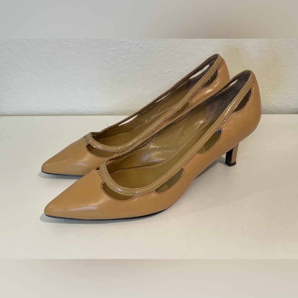 Lauren Ralph Lauren Y2K Vintage Style Tan‎ Kitten Heel Pumps Size 6.5